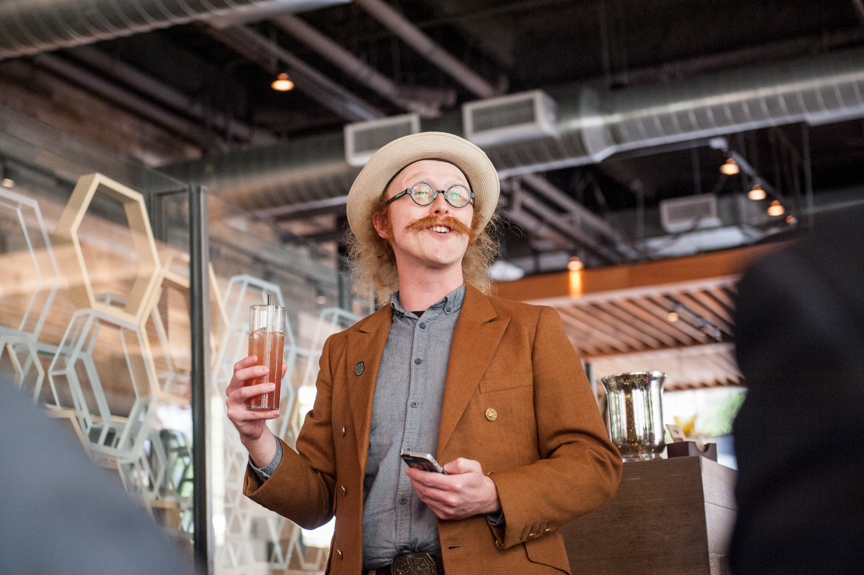 best man offers a wedding toast